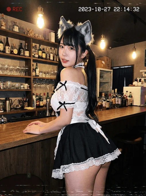 야간 근무의 휴식: 늑대귀 메이드와 라테