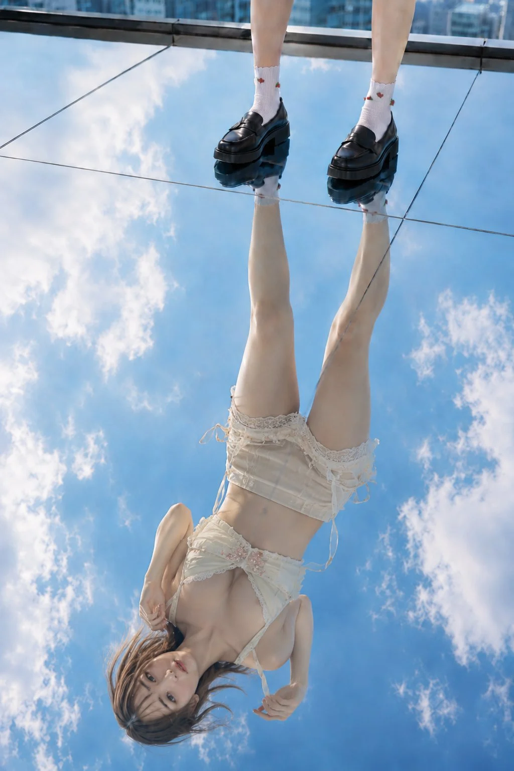 Quando ho calpestato il cielo, un'altra me era oltre le nuvole.