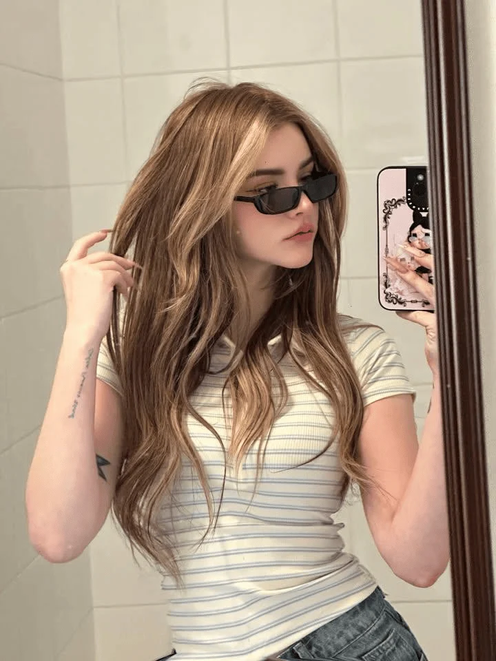 Selfie da ragazza cool all'americana