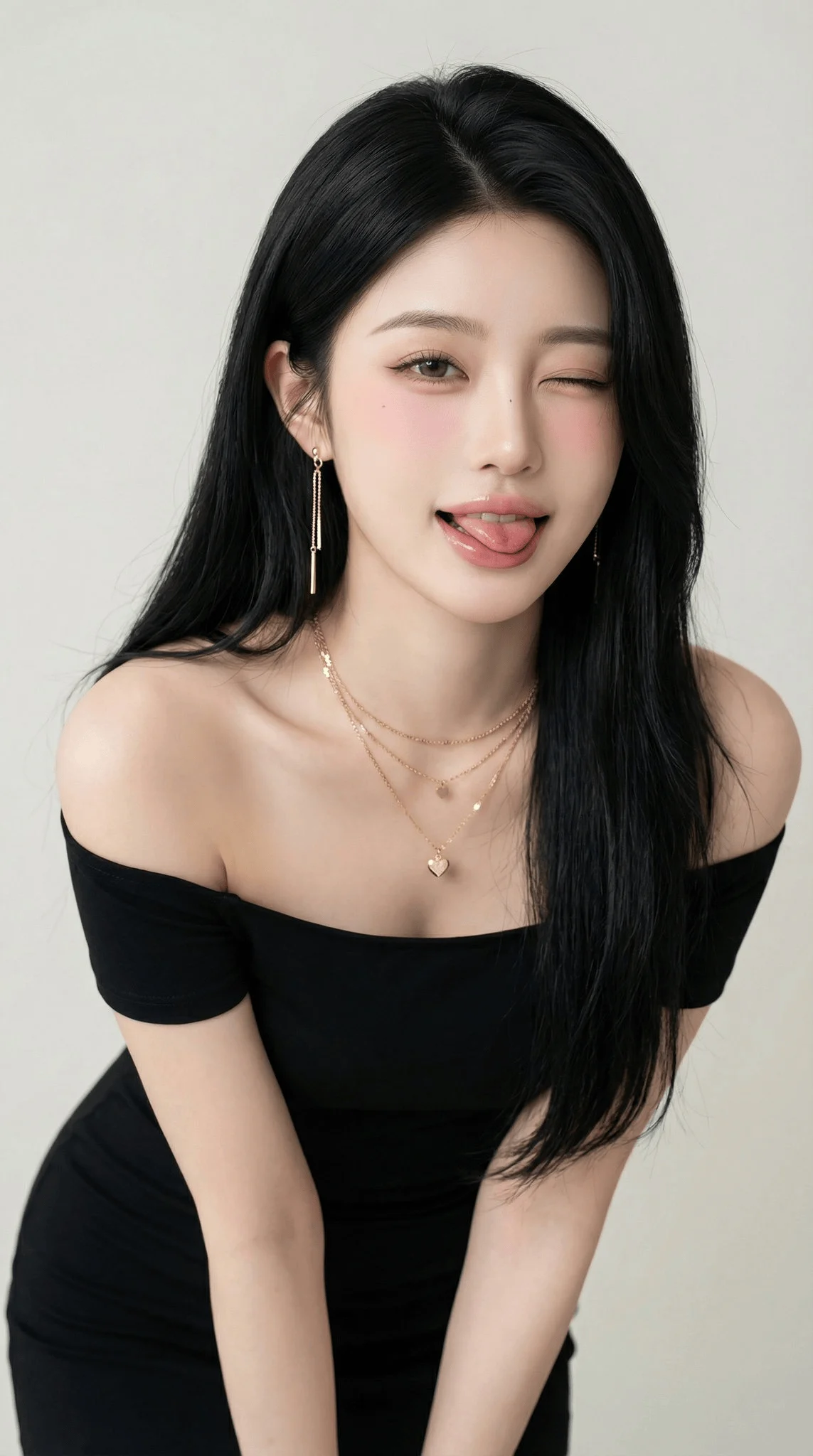 黑裙与俏皮 wink